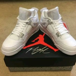 Jordan 4s